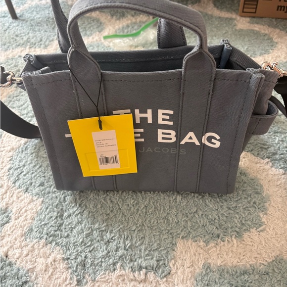 Marc Jacobs Gray Messenger Bag - Picture 2 of 3